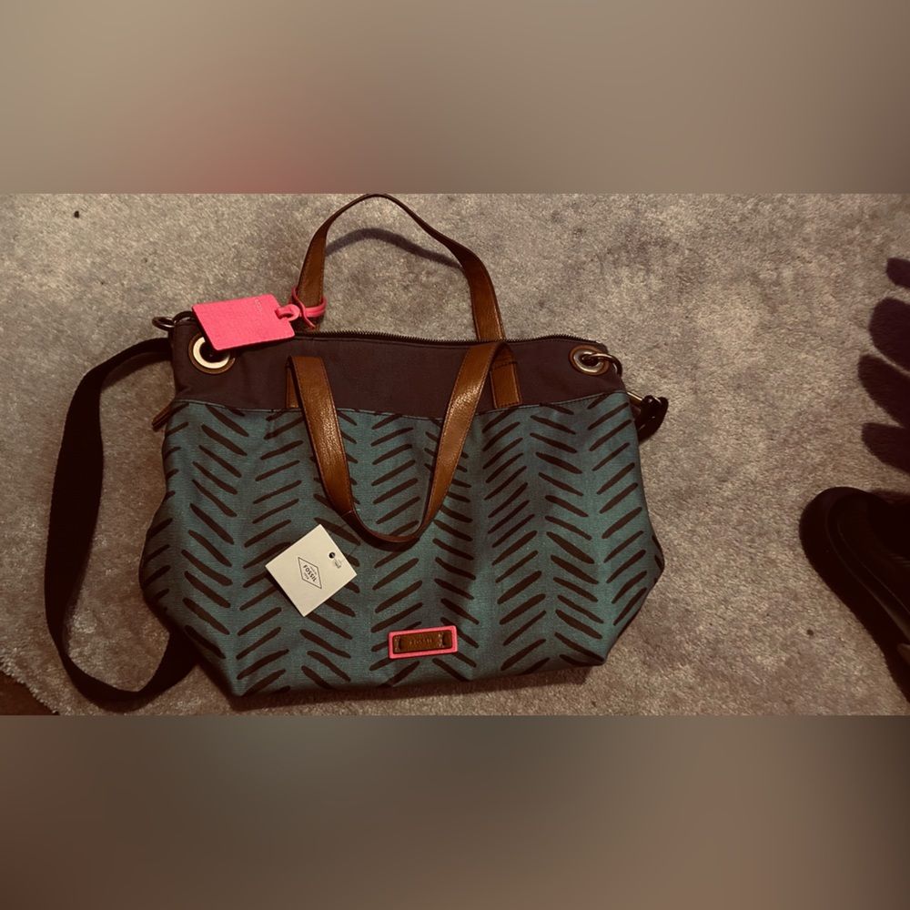 NWT FOSSIL PURSE